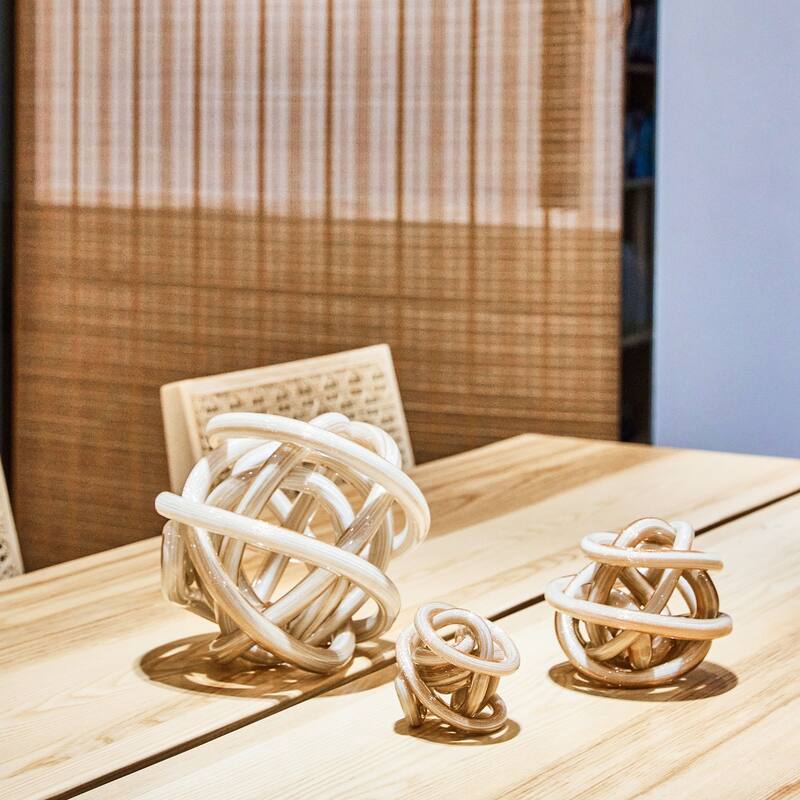 Luxury Lane Hand Blown Infinity Knot Sommerso Art Orbit Glass Ball