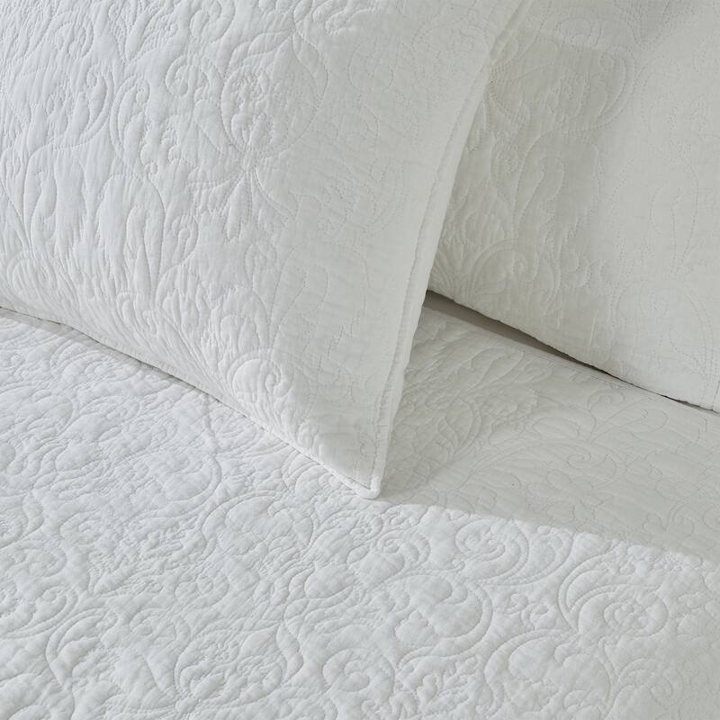 Patina Vie Maison 100% Cotton Stitched 3 Piece Quilt and Sham Set