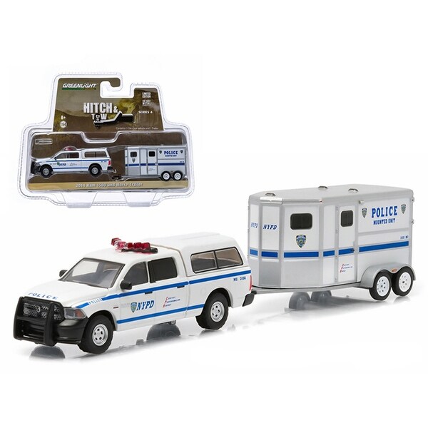 toy horse trailer and truck
