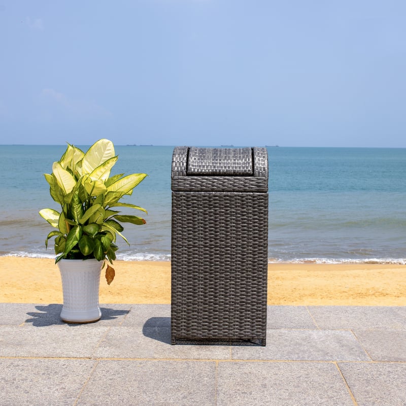 SAFAVIEH Outdoor Mazeli Trash Bin (Fully Assembled)