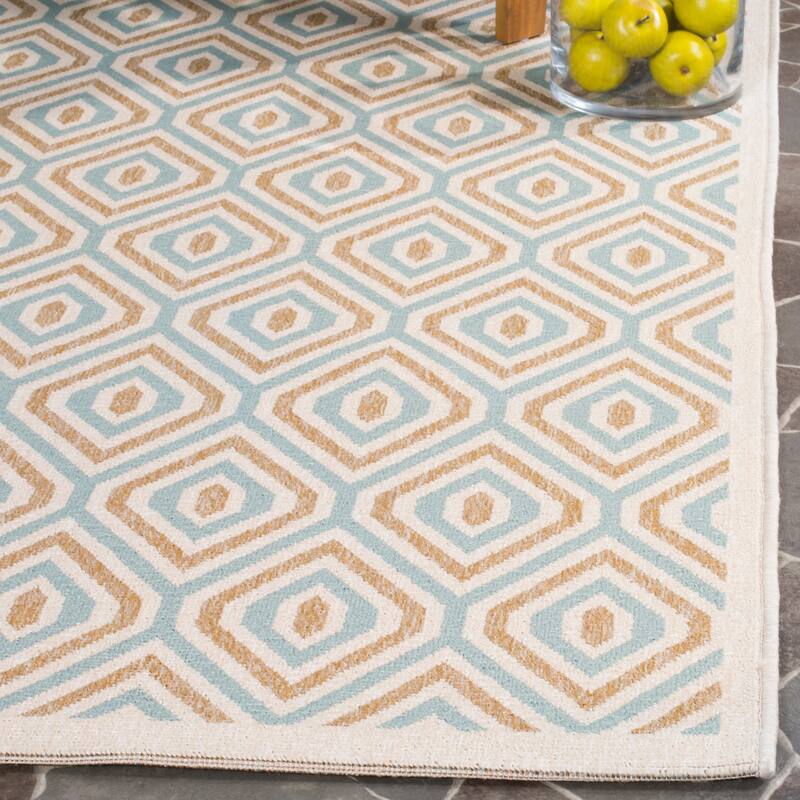 SAFAVIEH Veranda Bergþora Indoor/ Outdoor Waterproof Patio Backyard Rug