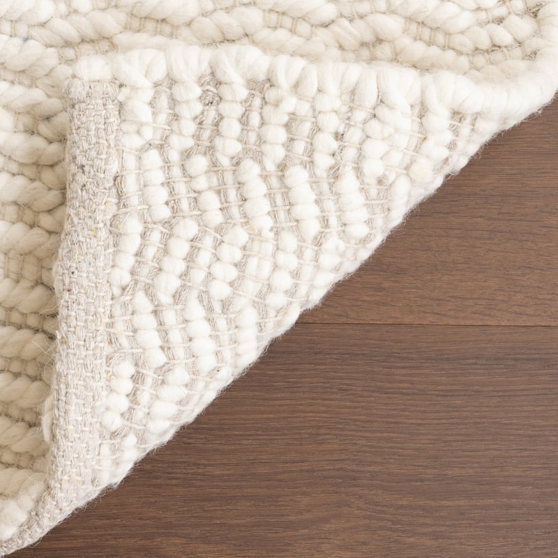 Nuloom Glendora Hand Woven Chevron Area Rug