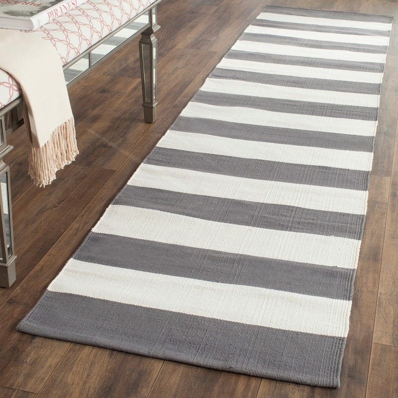 SAFAVIEH Handmade Montauk Geltrude Stripe Cotton Flatweave Rug - 2'3" x 15' Runner - Grey/Ivory