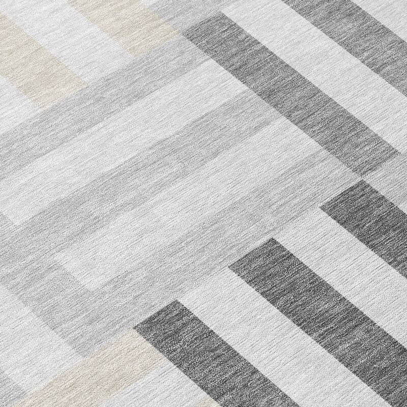 Machine Washable Indoor/ Outdoor Modern Hatch Chantille Rug