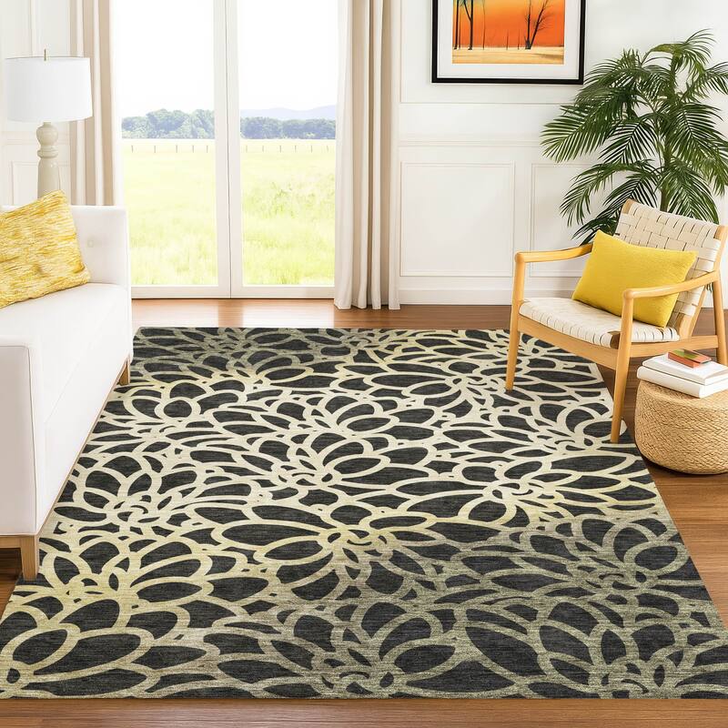Machine Washable Indoor/ Outdoor Floral Craze Chantille Rug