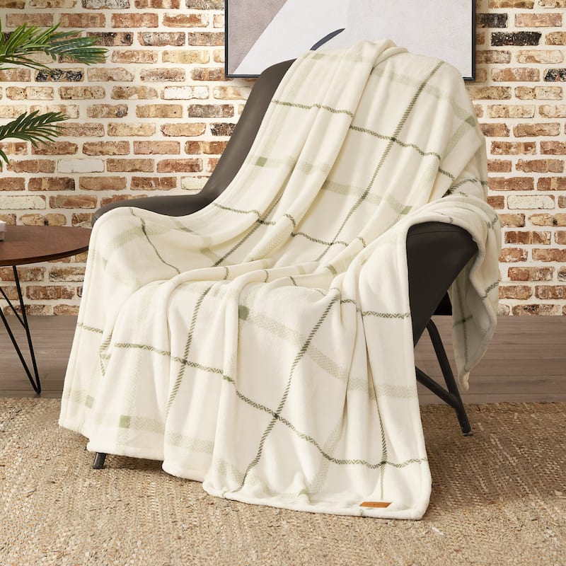 Lucky Brand Palmdale Throws Plush 50" x 70" Throw Blanket