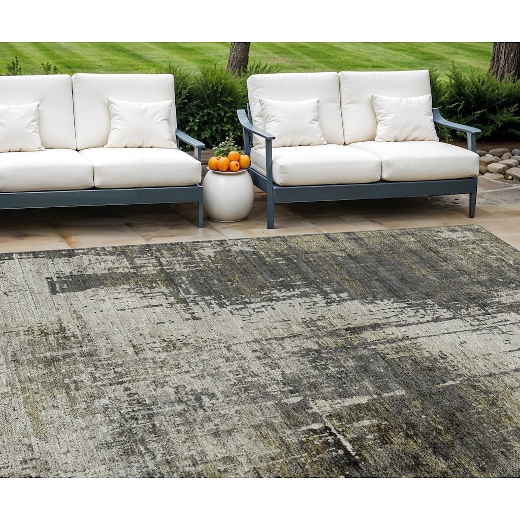 HomeRoots Abstract Transitional Rectangle Outdoor Rug
