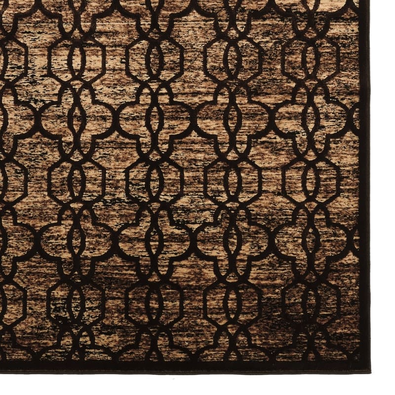 Linon Iron Gate Quatrefoil Area Rug