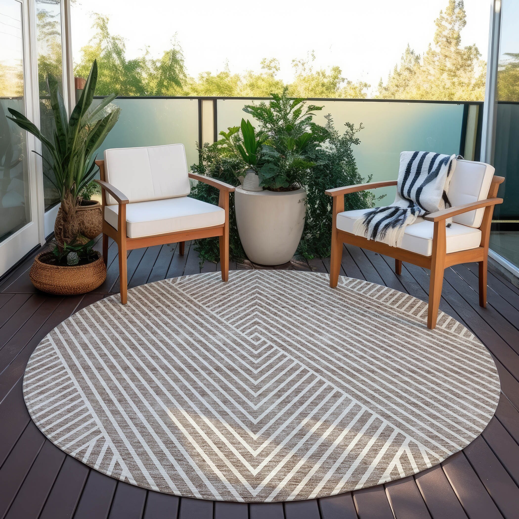Machine Washable Indoor/ Outdoor Modern Geo Chantille Rug