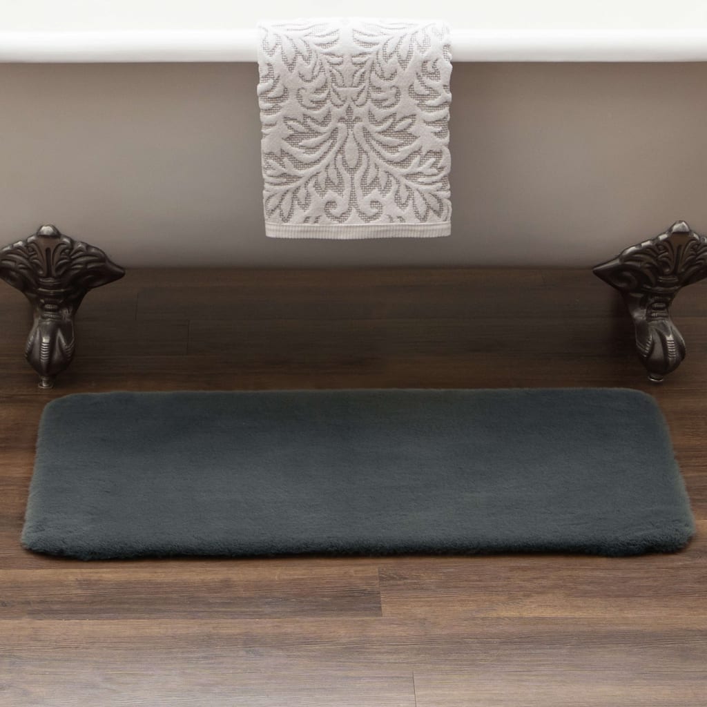 Mohawk Home Lavish Plush Bath Rug