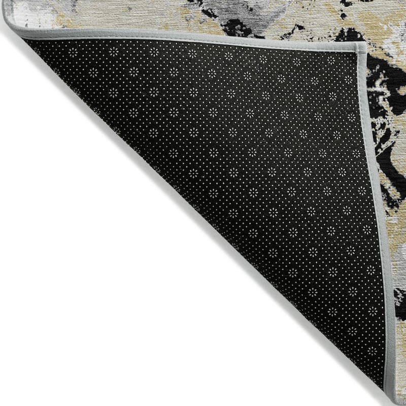 HomeRoots Floral Transitional Rectangle Outdoor Rug