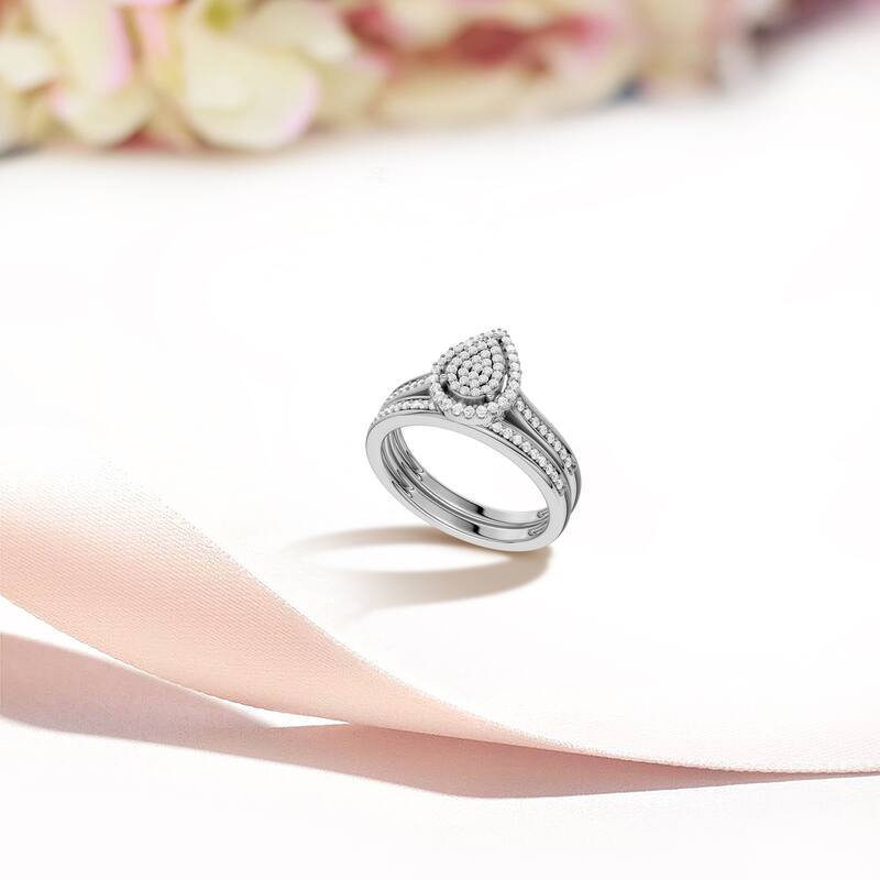 1/4ct TDW Diamond Cluster Halo Bridal Set in Silver for Women