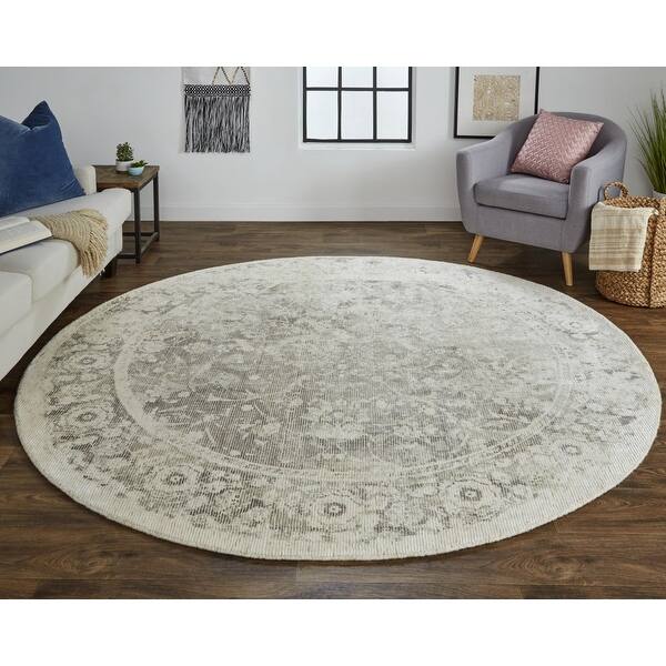 HomeRoots 8' Ivory And Tan Round Abstract Hand Woven Area Rug - 8 ...