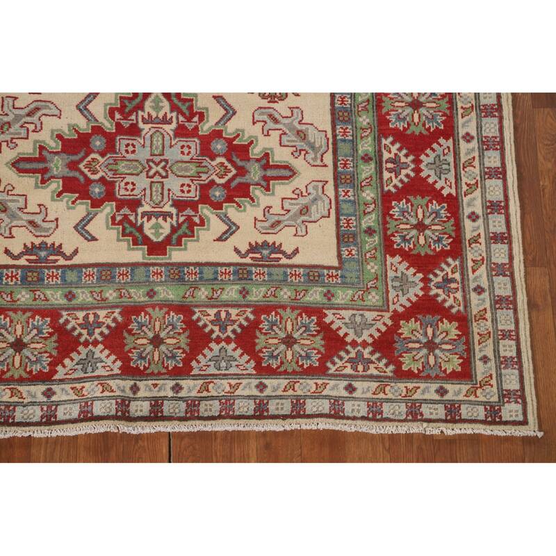 Kazak Area Rug Hand-Knotted Traditional Wool Carpet - 4'11" x 6'6"