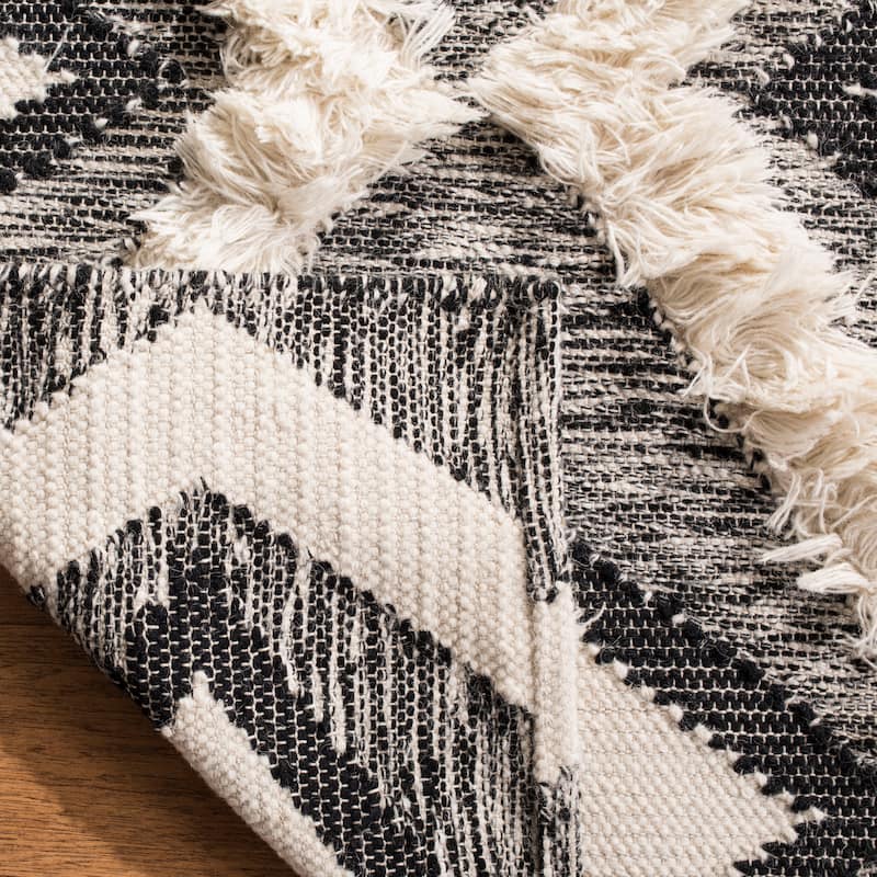 SAFAVIEH Hand-knotted Kenya Gotzone Southwestern Tribal Wool Rug
