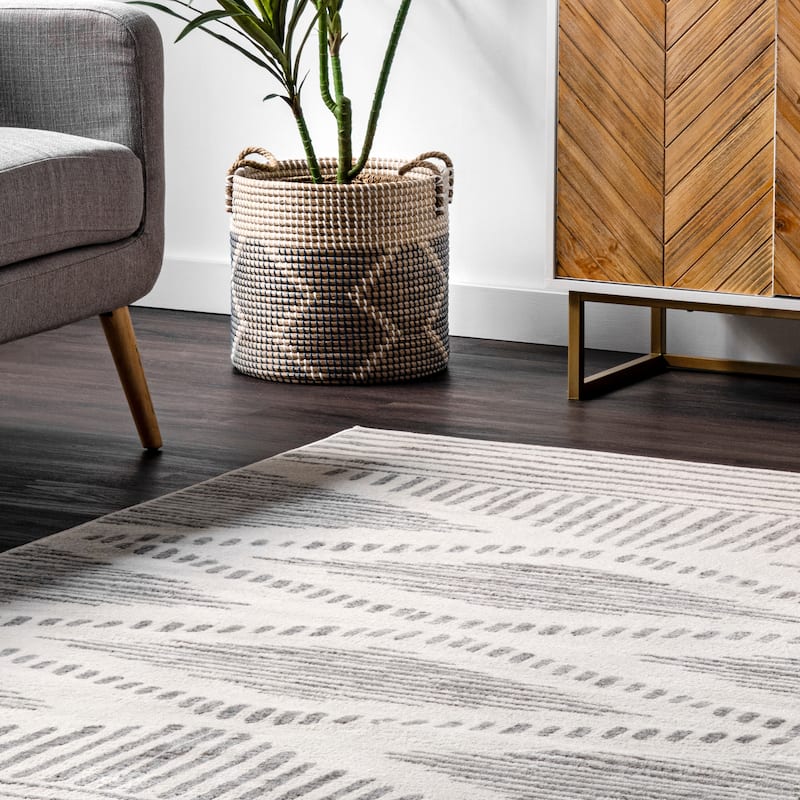Nuloom Briggs Tribal Striped Area Rug