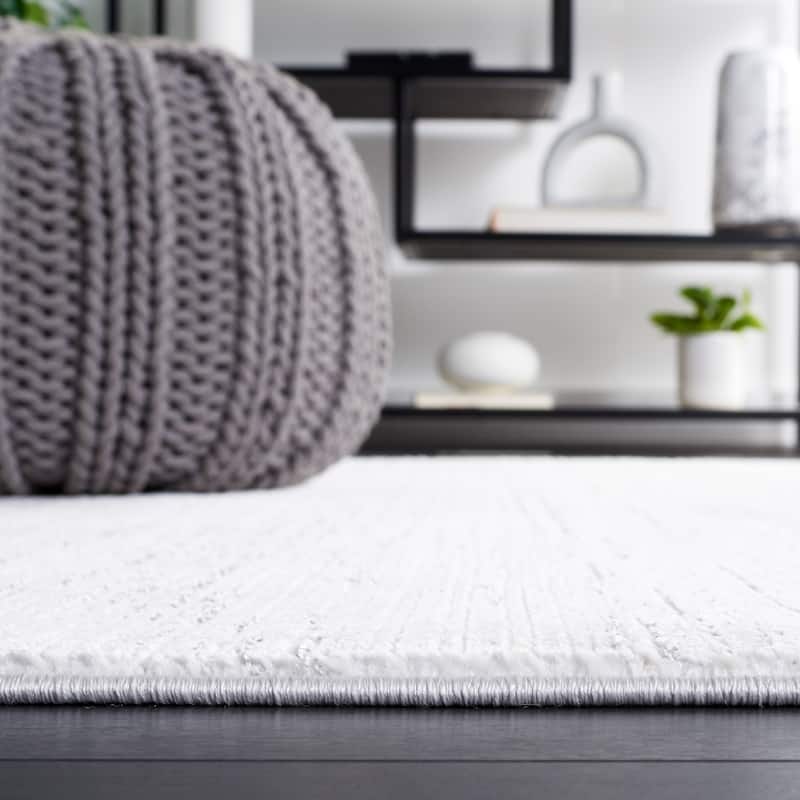 SAFAVIEH Whisper Arnhildur Modern Rug