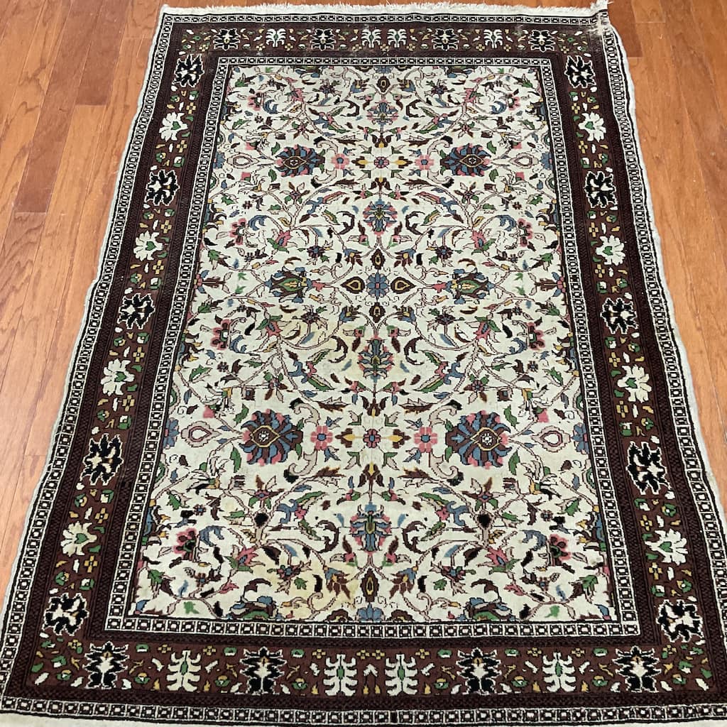 HERAT ORIENTAL Handmade Hereke Wool Rug - 4'5" x 5'8"