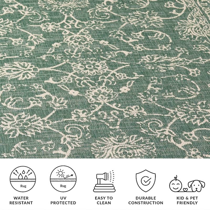 SAFAVIEH Courtyard Samuela Indoor/ Outdoor Waterproof Backyard Patio Rug