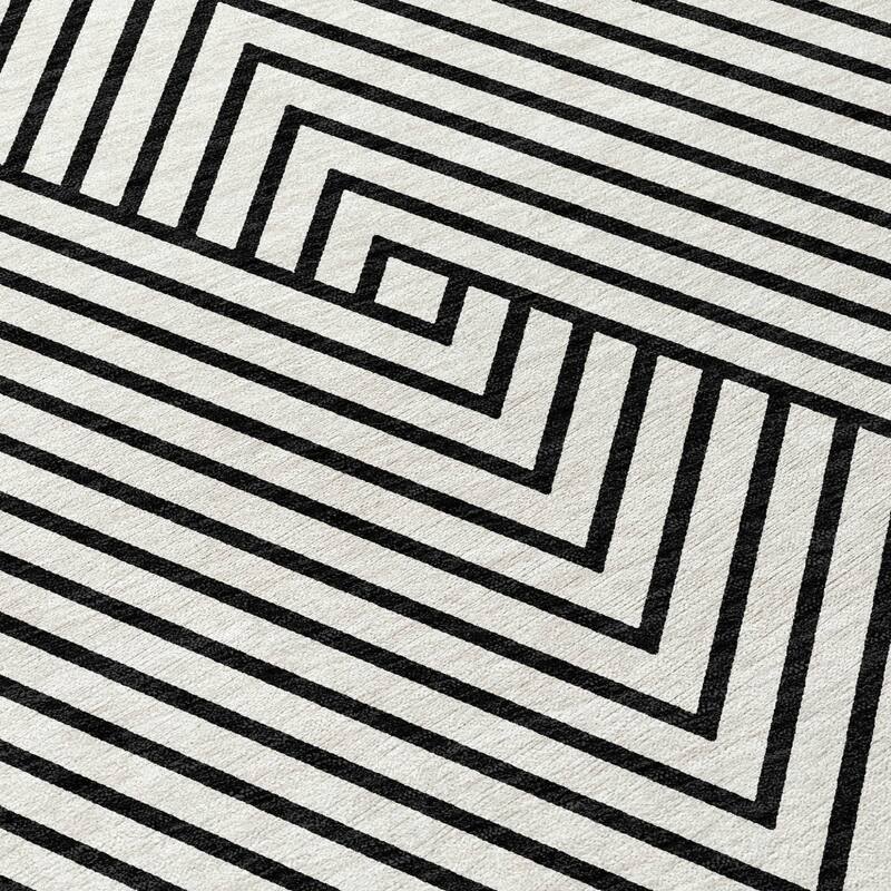 HomeRoots Geometric Transitional Rectangle Outdoor Rug