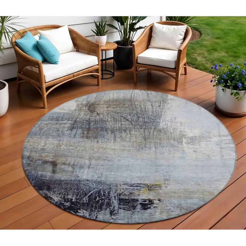 HomeRoots Abstract Transitional Rectangle Outdoor Rug - 8' Round