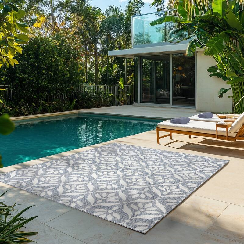 Gertmenian Savara Global Geometric Polypropylene Indoor Outdoor Performance Flatweave Area Rug Collection