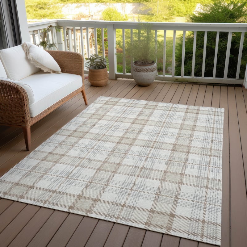 Machine Washable Indoor/ Outdoor Casual Plaid Chantille Rug
