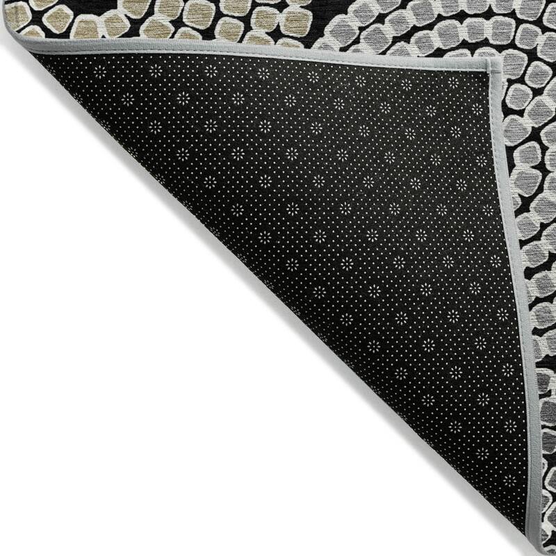 HomeRoots Geometric Transitional Rectangle Outdoor Rug