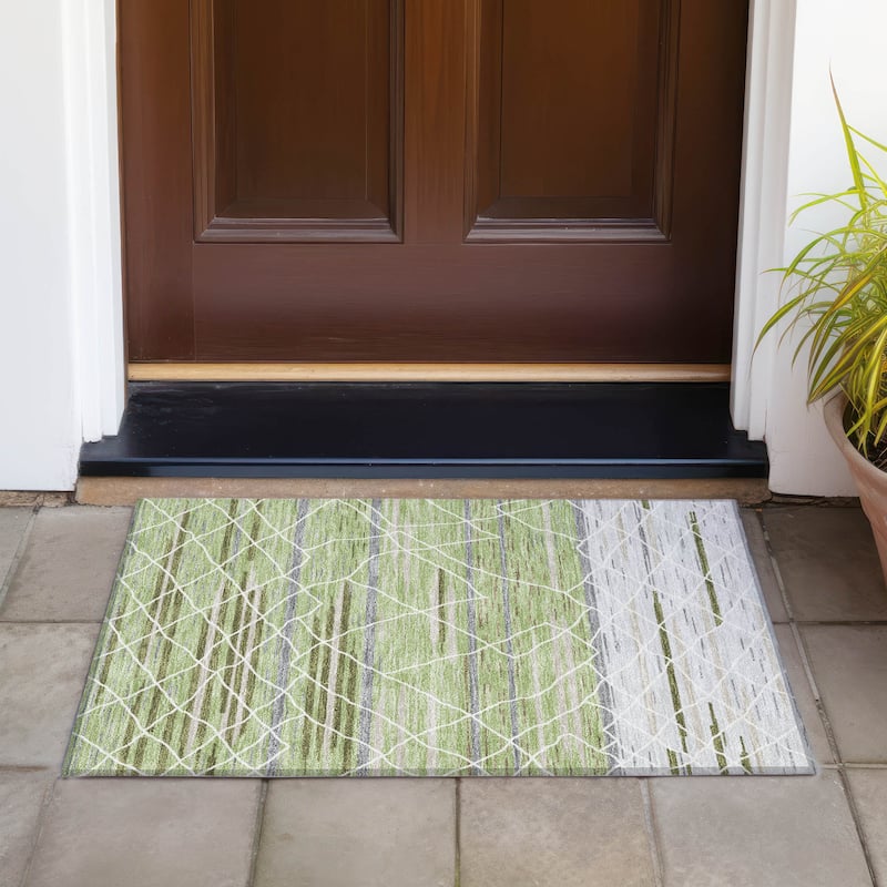 Machine Washable Indoor/ Outdoor Modern Global Chantille Rug