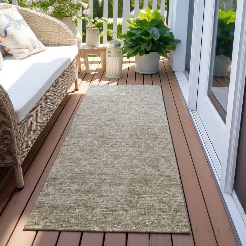 Machine Washable Indoor/ Outdoor Ombre Trellis Chantille Rug