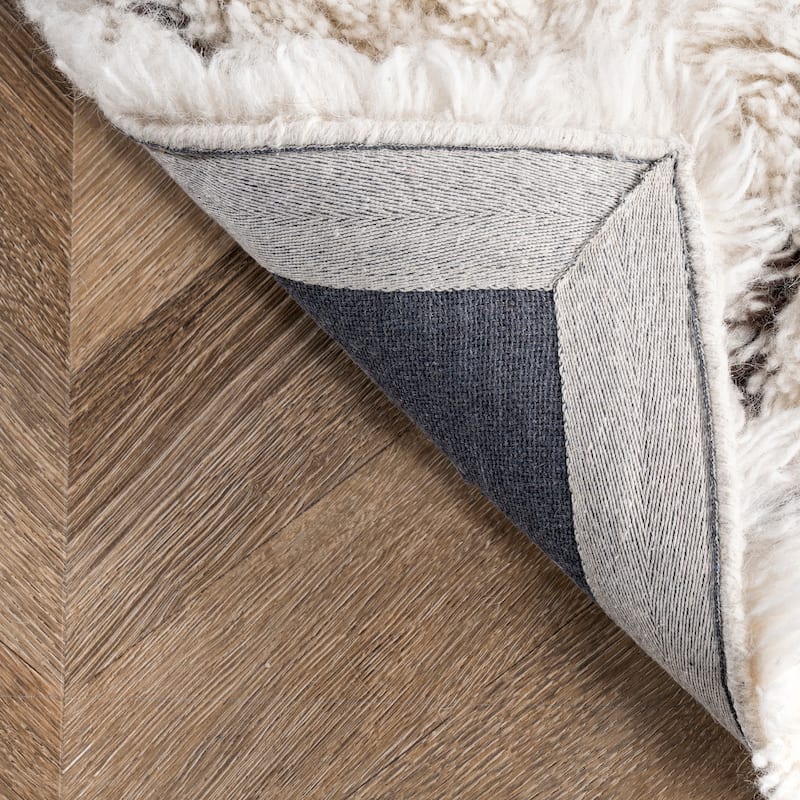 Nuloom Handmade Moroccan Trellis Wool Shag Rug