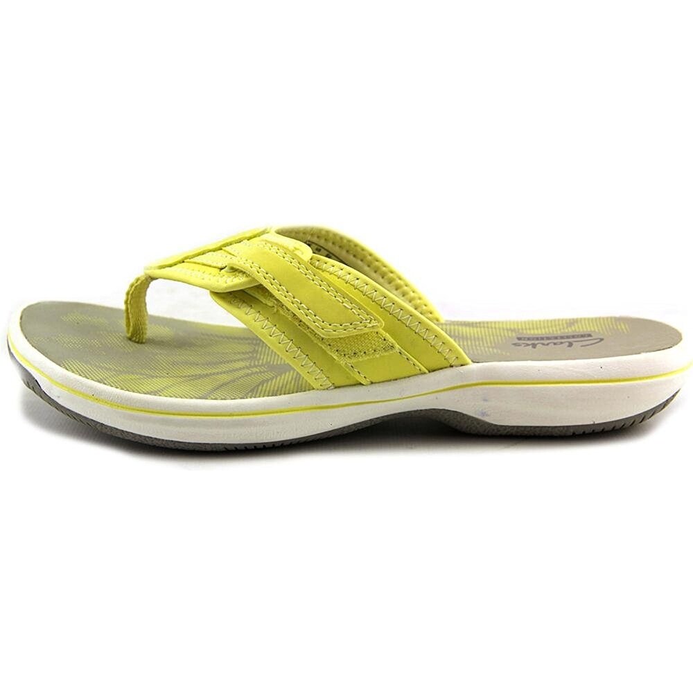 clarks pink shoes