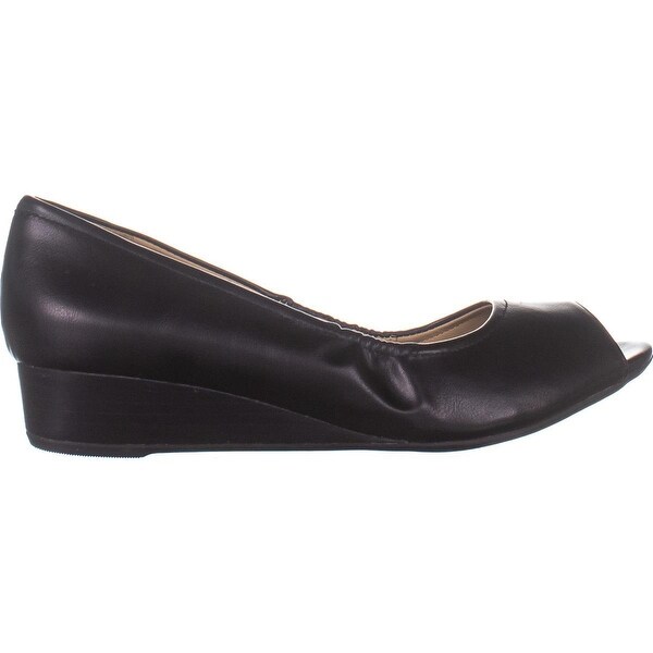 naturalizer peep toe wedge