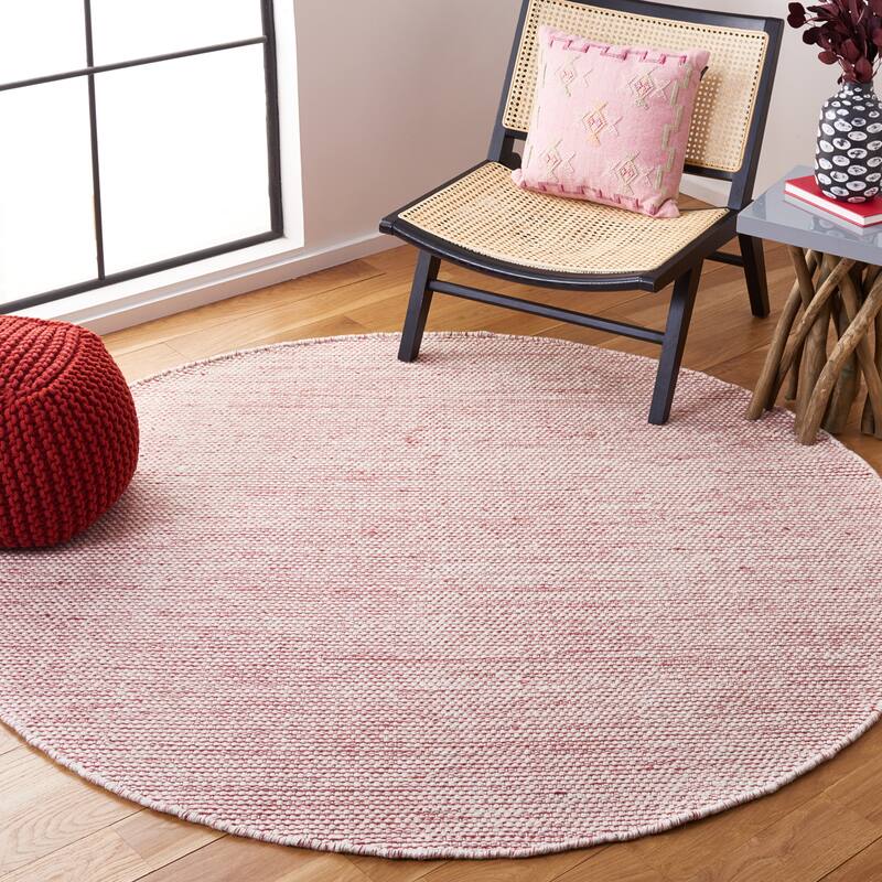 SAFAVIEH Handmade Natura Ludmila Farmhouse Wool Rug - 6' Round - Red/Ivory