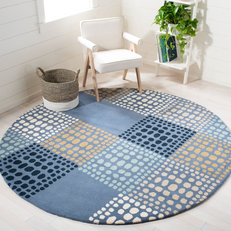 SAFAVIEH Handmade Wyndham Shendvera Modern Wool Rug - 7' Round - Grey/Multi