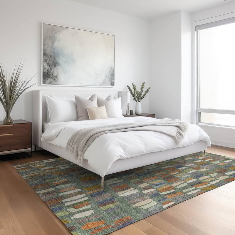 Machine Washable Indoor/ Outdoor Modern Mosaic Chantille Rug