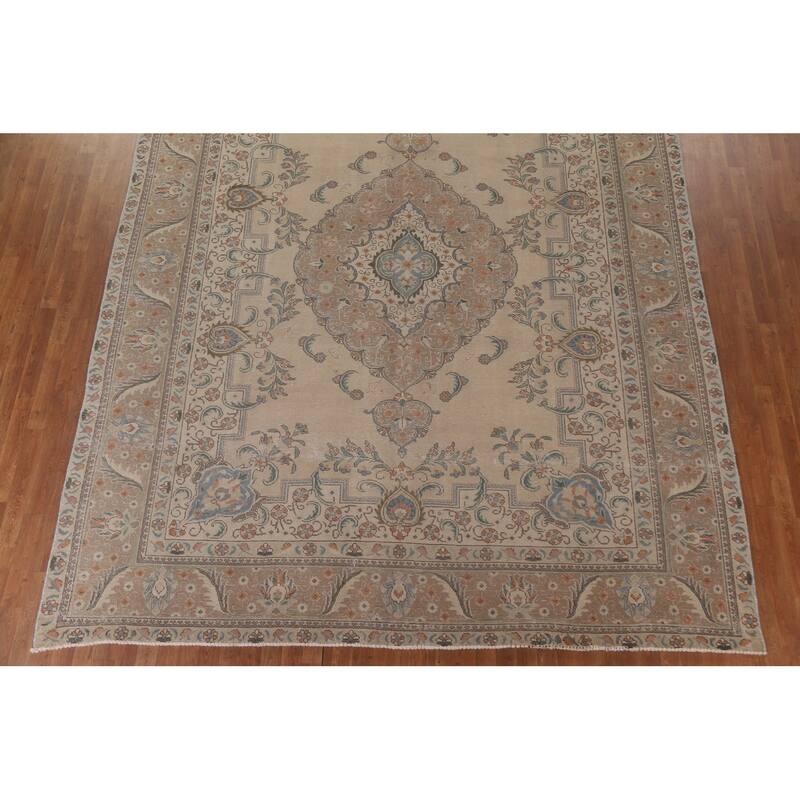Hand Knotted Oriental 100% Wool Carpet Traditional Medallion Beige & Ivories Tabriz Area Rug - 12' 7'' X 9' 10''
