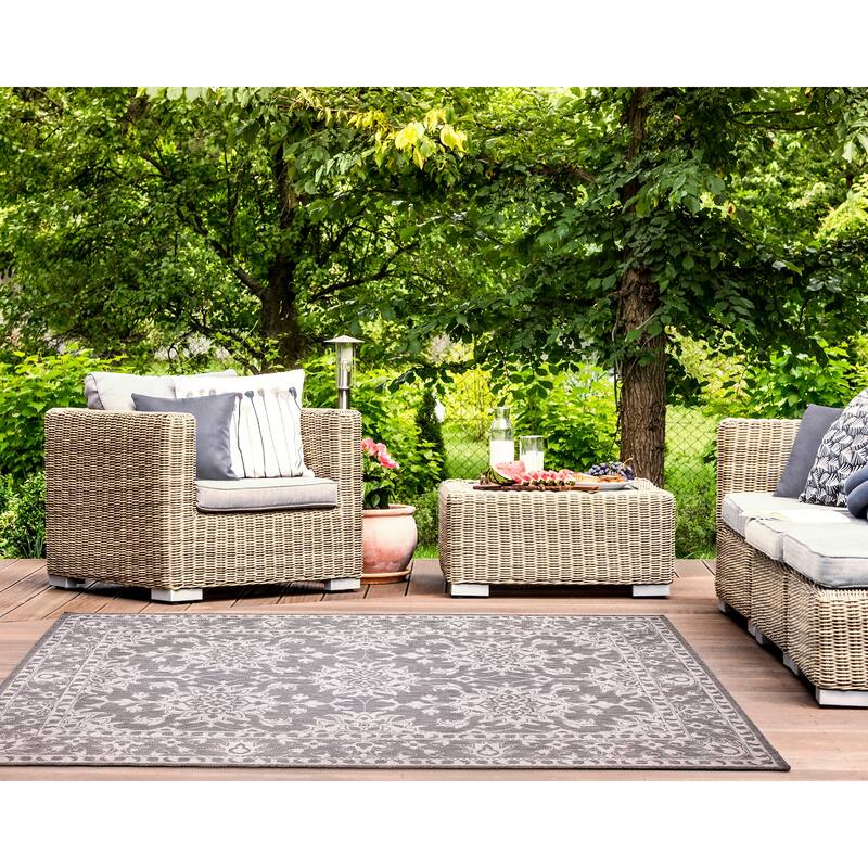 Liora Manne Malibu Kashan Indoor/Outdoor Rug