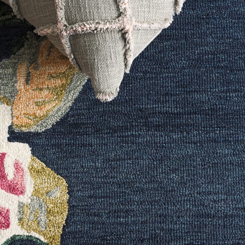 SAFAVIEH Handmade Jardin Felismina Floral Wool Rug
