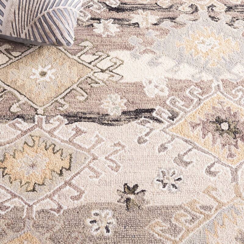 SAFAVIEH Handmade Aspen Maisy Bohemian & Eclectic Wool Rug