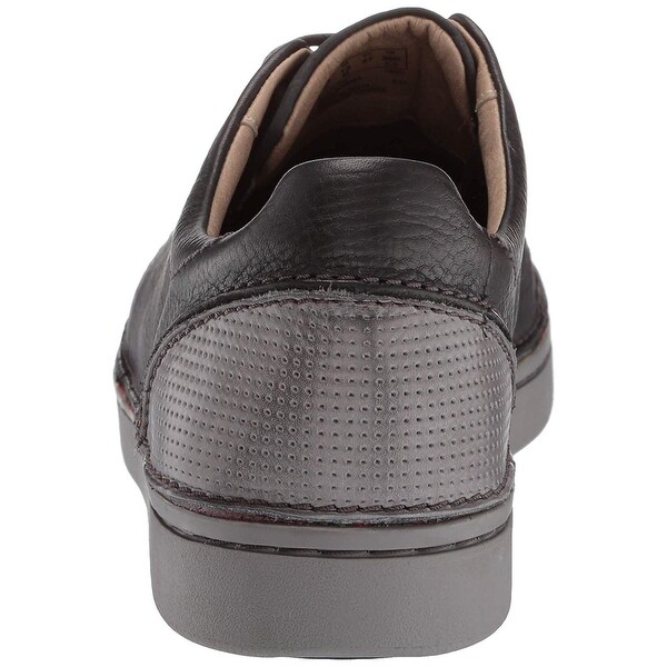 clarks kitna