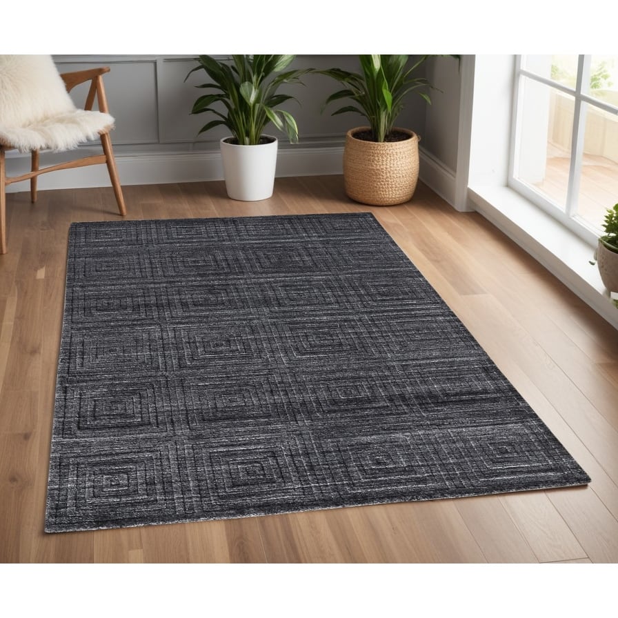 Vewag Traditional Woven Area Rug By HomeRoots - 4' x 6'