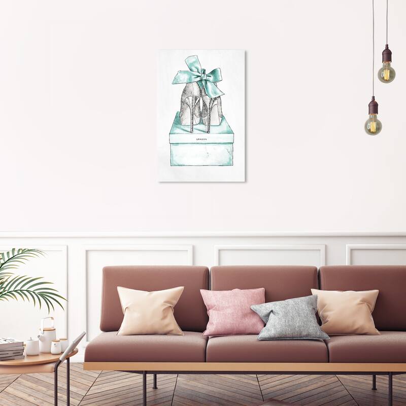 Wynwood Studio Canvas Fashion and Glam Mint Romantic Pair Green and Mint Green Modern & Contemporary Wall Art Canvas Print - 30 x 20