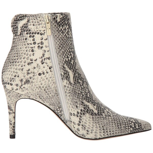 Steve madden 2025 leila booties