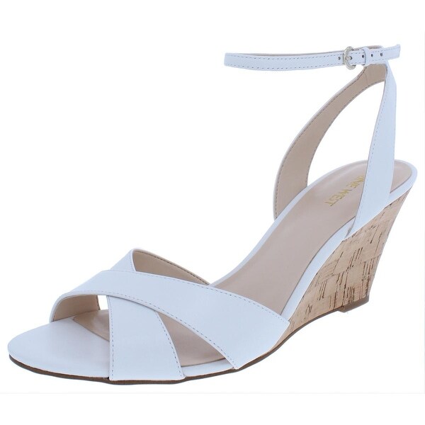 nine west kami wedge