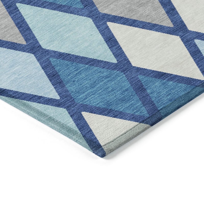 Machine Washable Indoor/ Outdoor Chantille Prism Diamond Rug