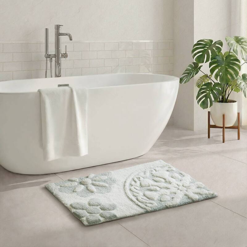 Madison Park Casablanca Medallion Cotton Tufted Bath Rug
