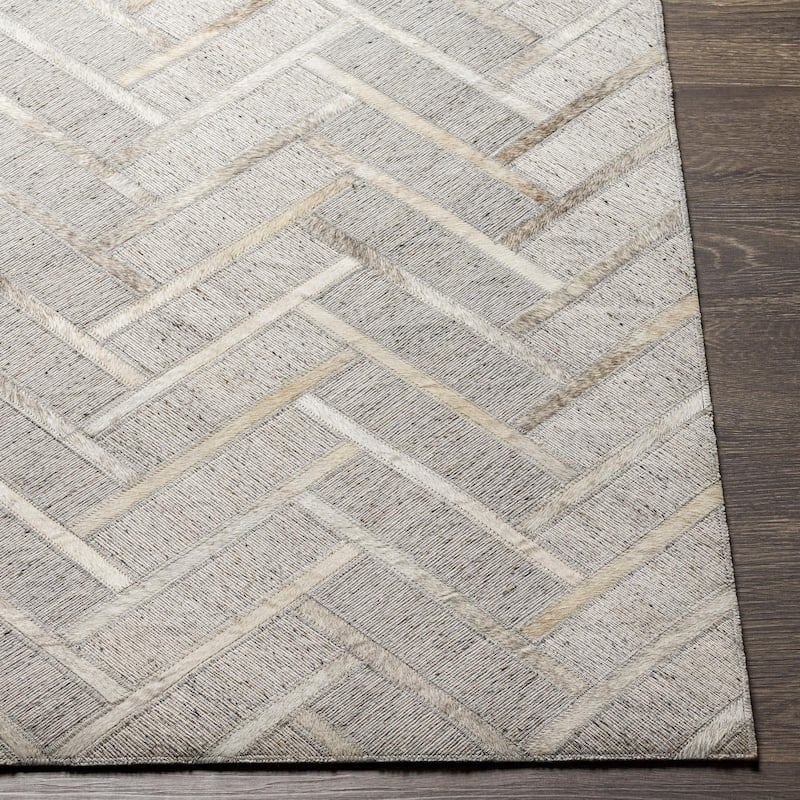Yashica Minimalist Graphic Area Rug