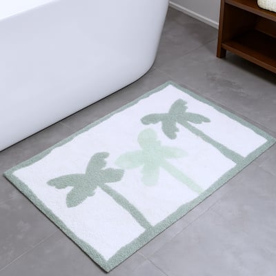 HomeRoots 32" Green And White Cotton Palm Trees Bath Rug
