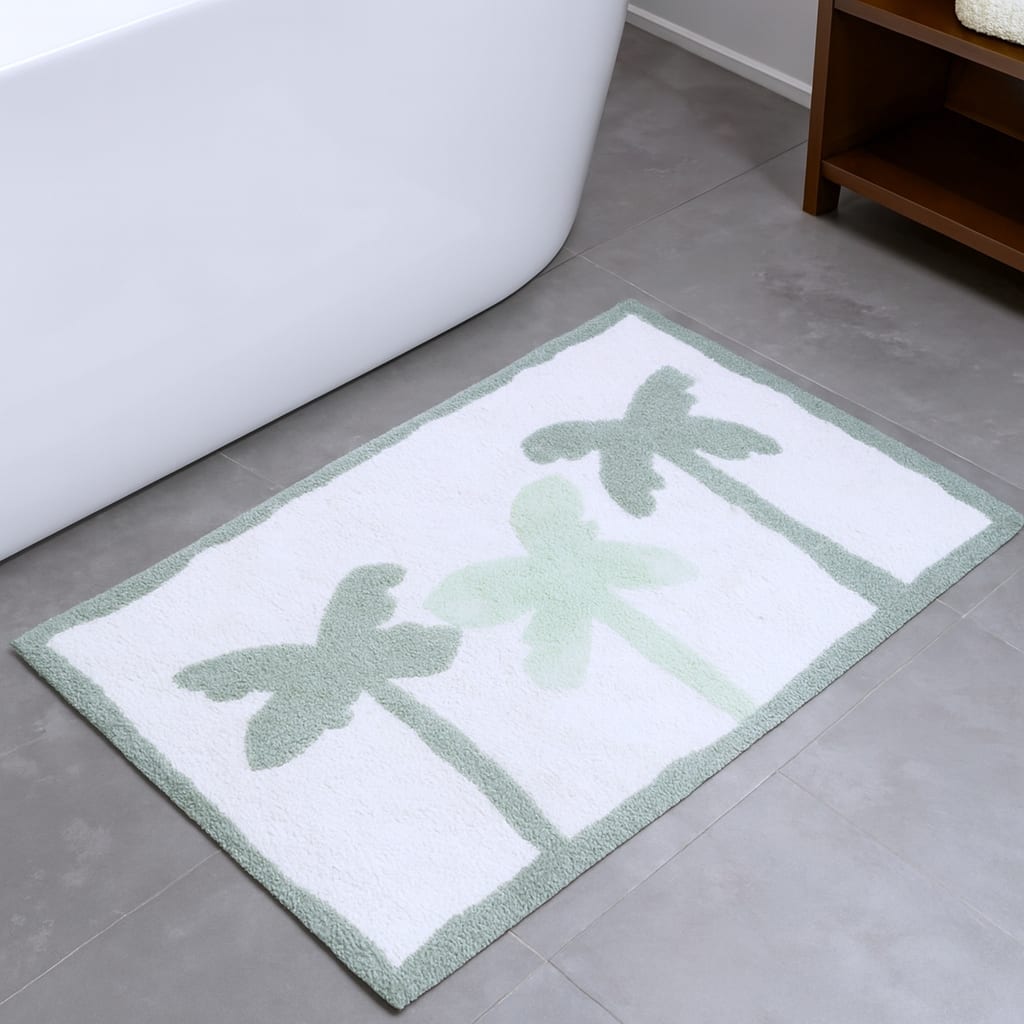 HomeRoots 32" Green And White Cotton Palm Trees Bath Rug